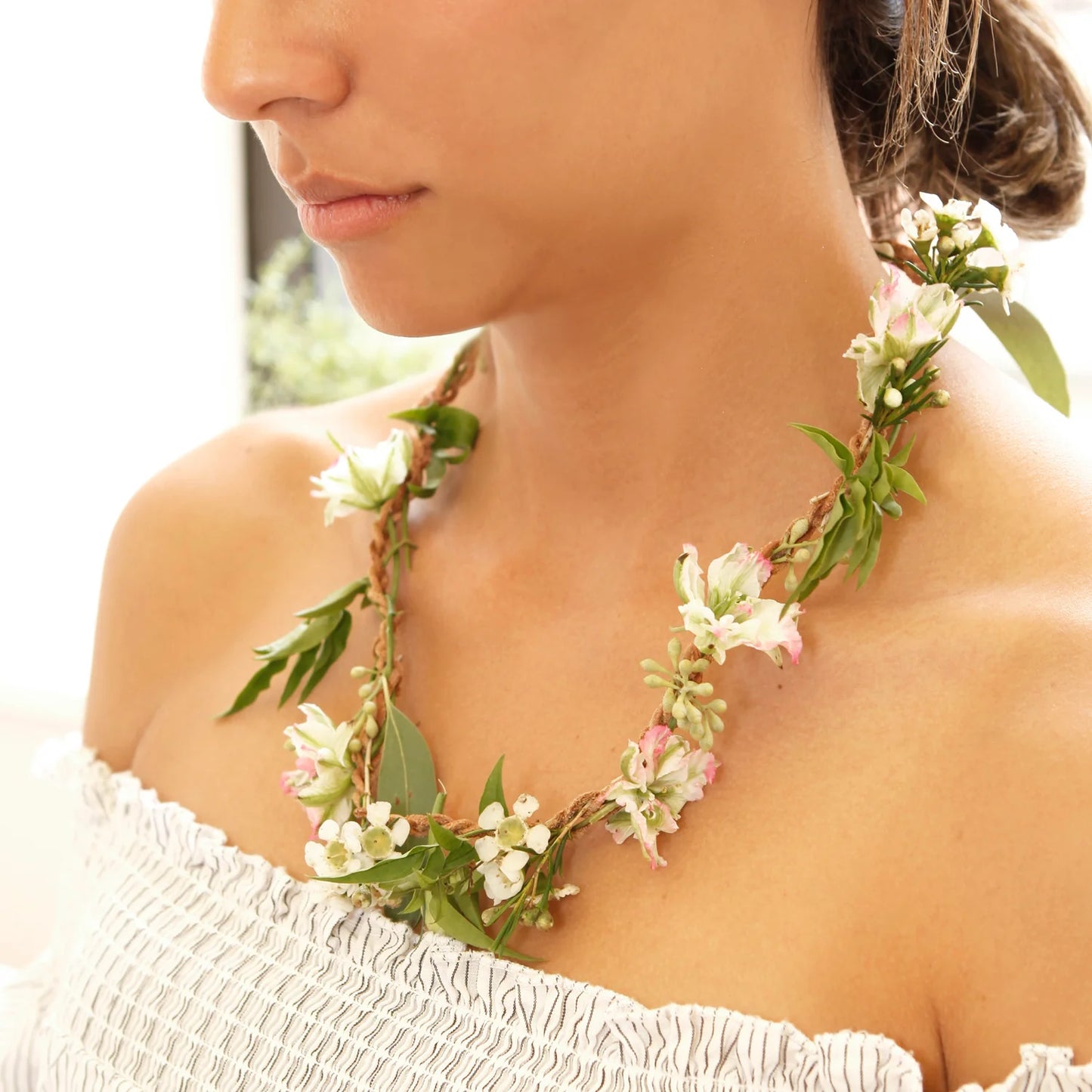 Huckleberry Fresh Flower Necklace