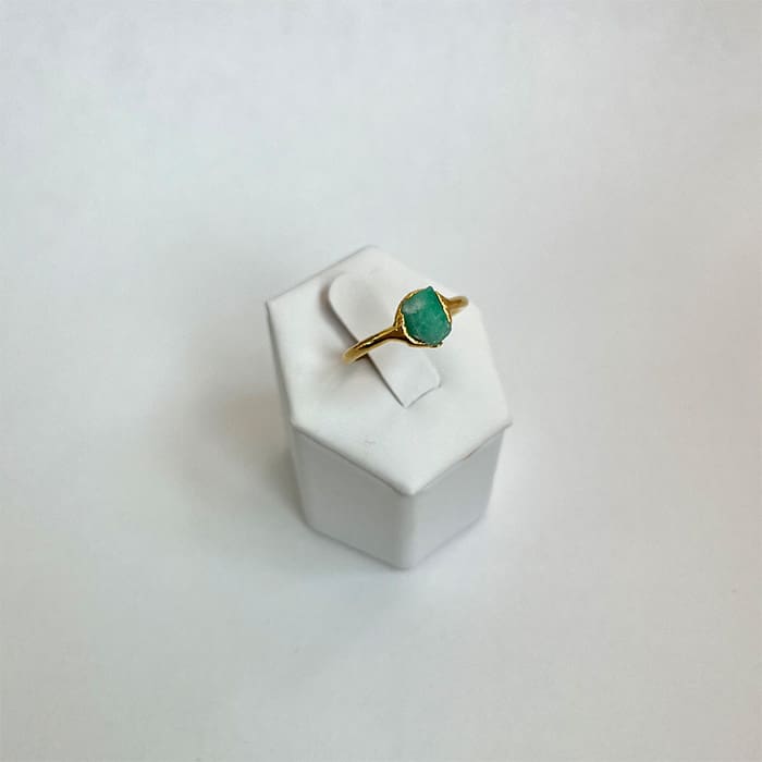 Raw Emerald Ring - Belart